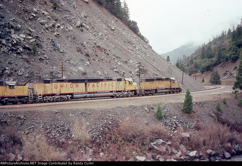 UP 3798 West with centennial in consist